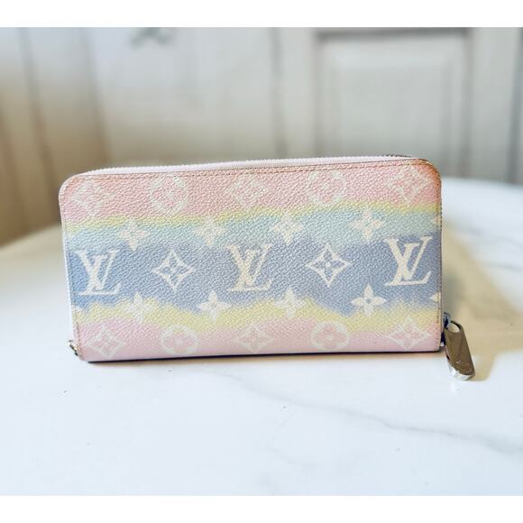 Louis Vuitton Monogram Escale Zippy Wallet Pastel - Picture 2 of 8